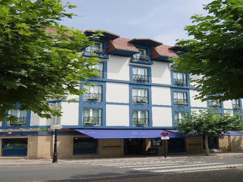 Hotel Jauregui Hondarribia Bagian luar foto