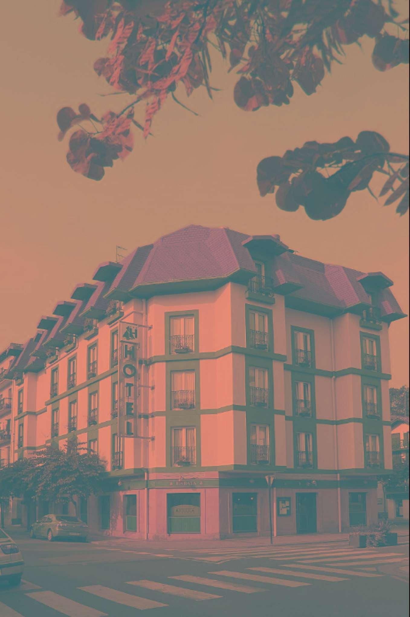 Hotel Jauregui Hondarribia Bagian luar foto