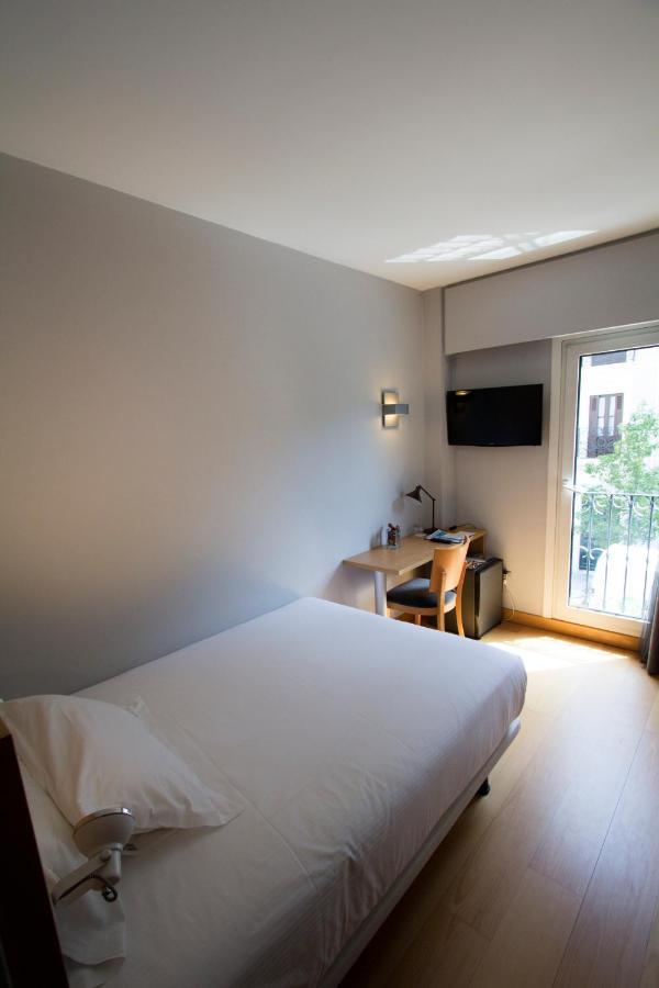 Hotel Jauregui Hondarribia Bagian luar foto